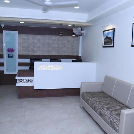 Hotel Lotus Chandrapur Екстер'єр фото
