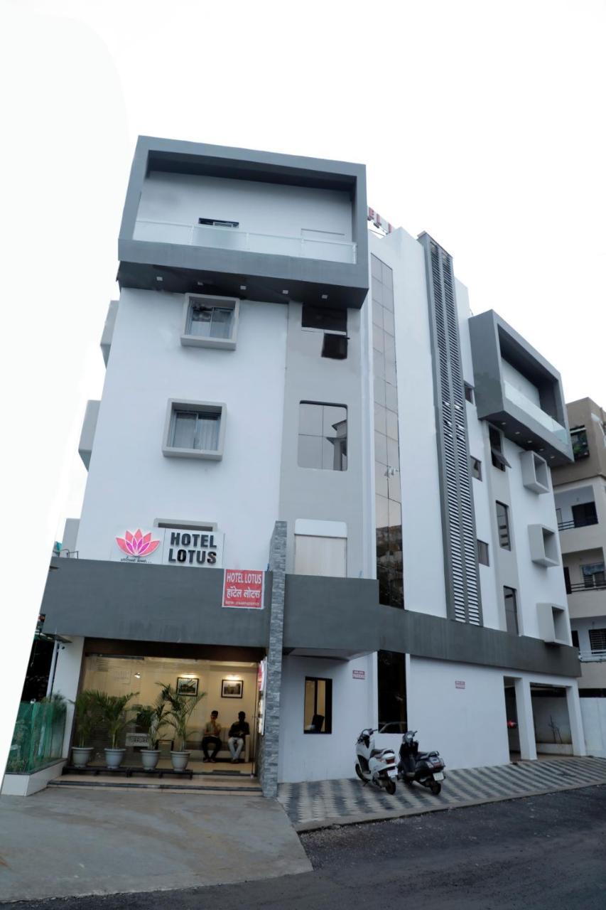 Hotel Lotus Chandrapur Екстер'єр фото